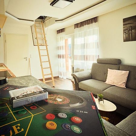 R&S Apartment Štýrský Hradec Exteriér fotografie